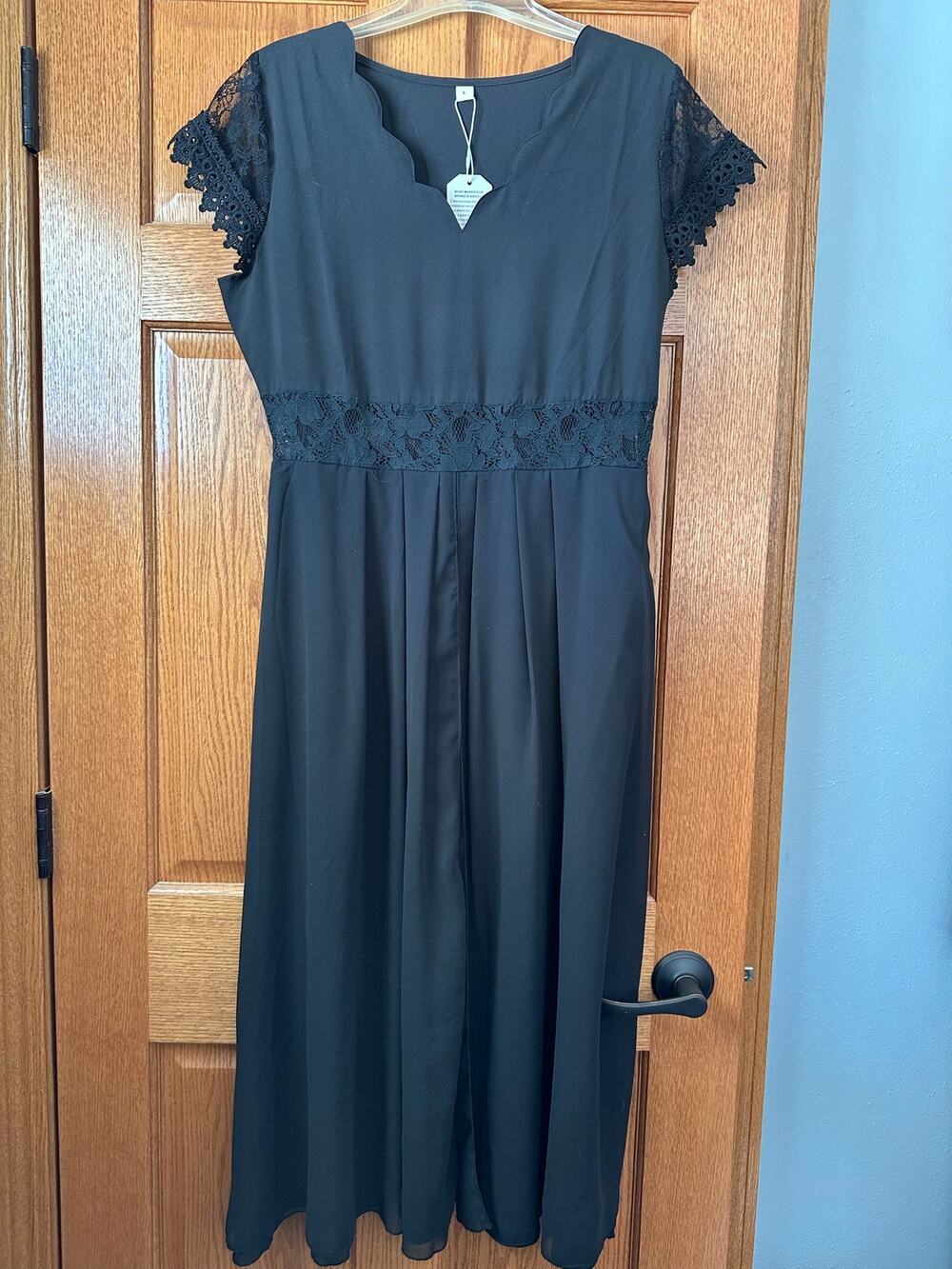 Black Dress Peak-a-boo lace Scalloped Neck Large